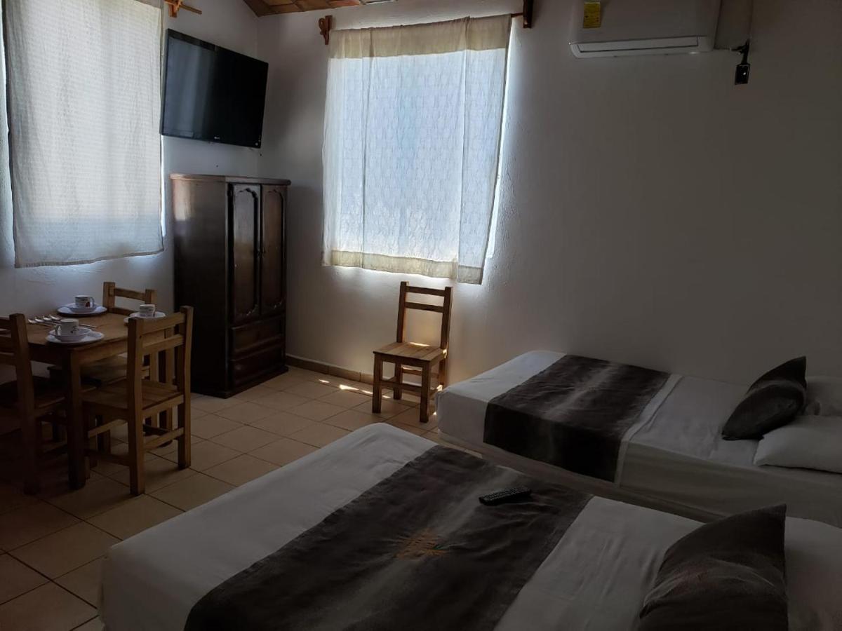 Tropical Suite ลอสอายาลา ภายนอก รูปภาพ